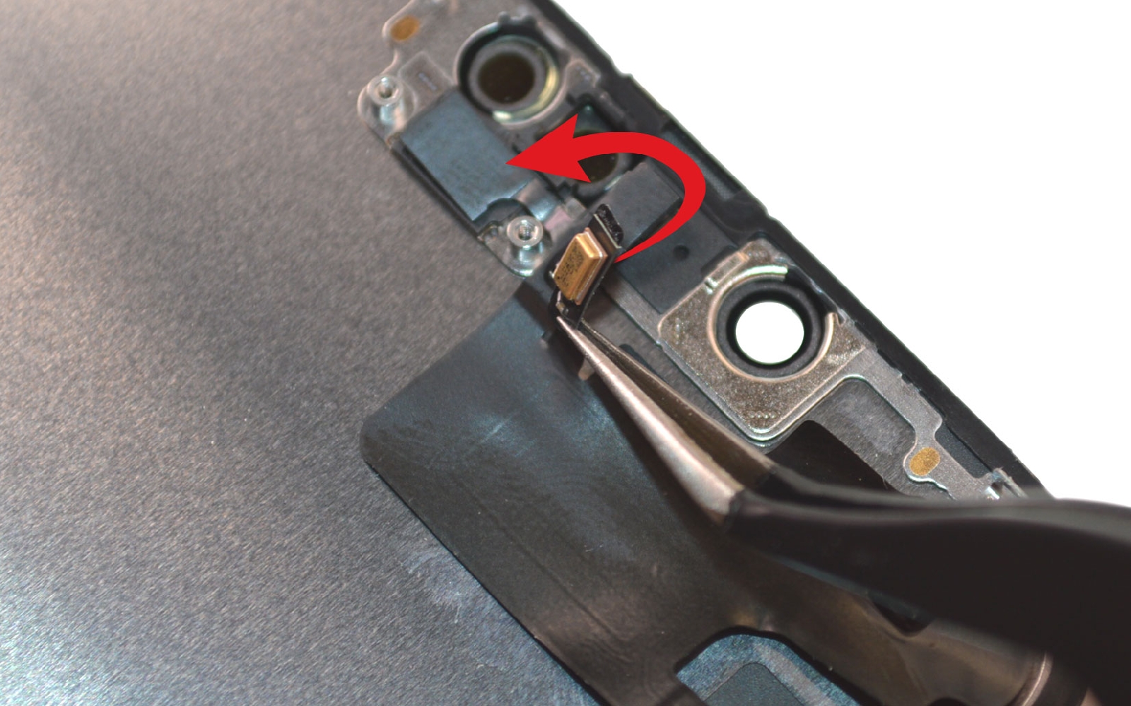 Comment changer l'écran sur iPhone 16e photo 3