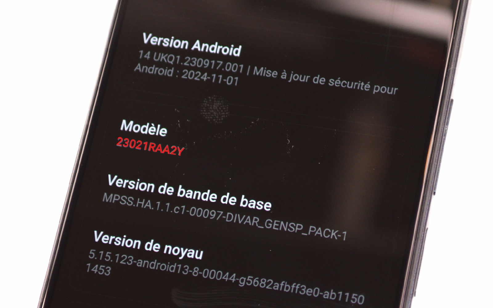 Comment changer la vitre arrière sur Redmi Note 12 (4G) photo 1