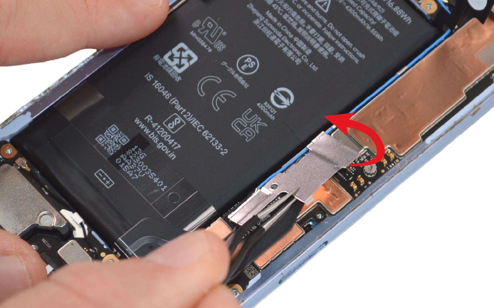 Comment changer l'écran seul sur Pixel 7A photo 2