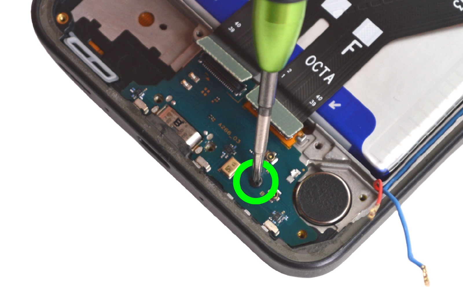 Comment changer le connecteur de charge  sur Galaxy A26 5G photo 3