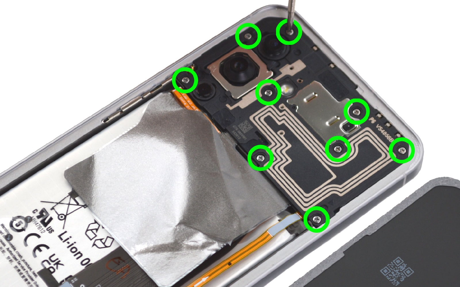 Comment changer la batterie sur Galaxy A56 (5G) photo 1