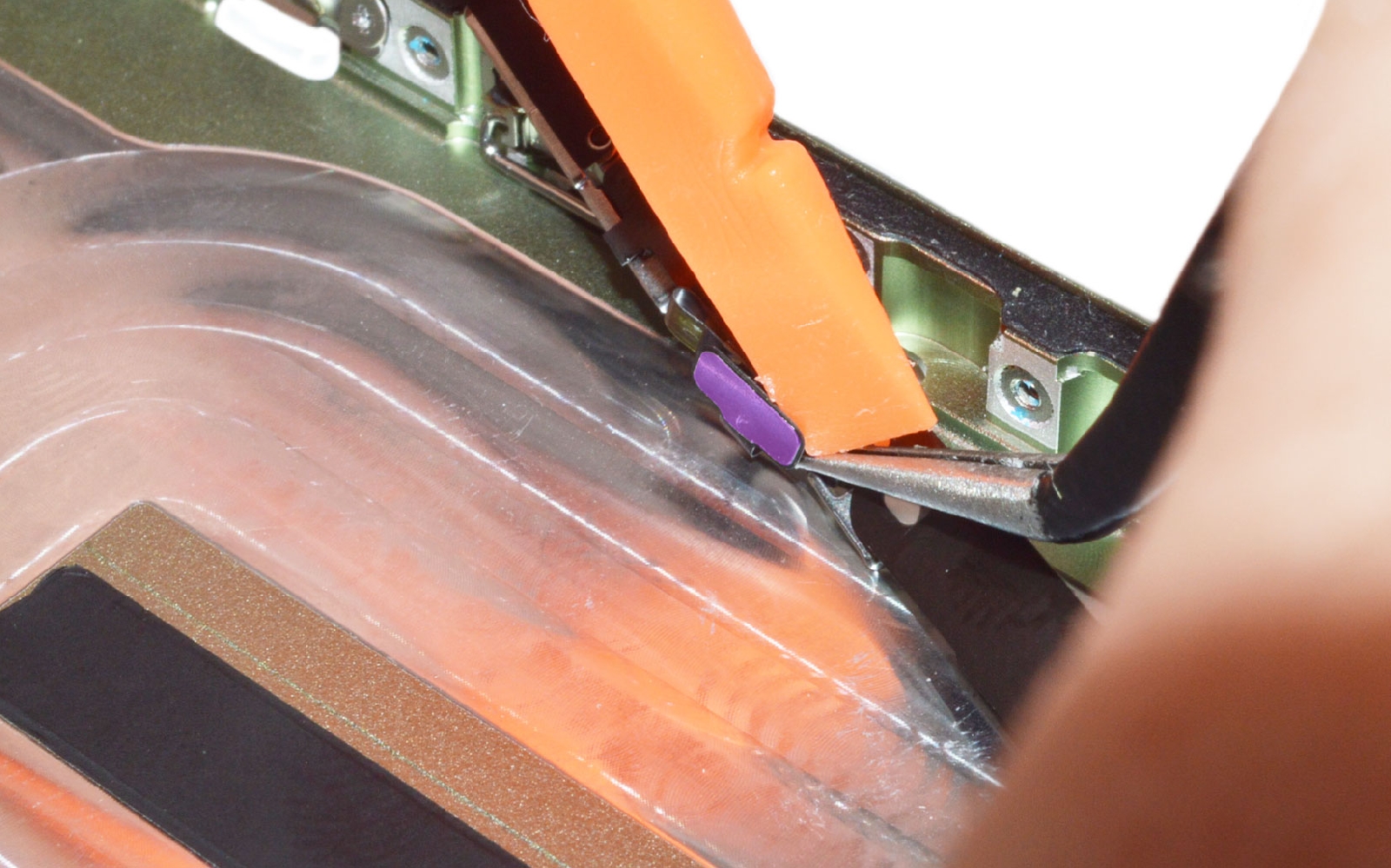 Guide de réparation sur iPhone 17 photo 2