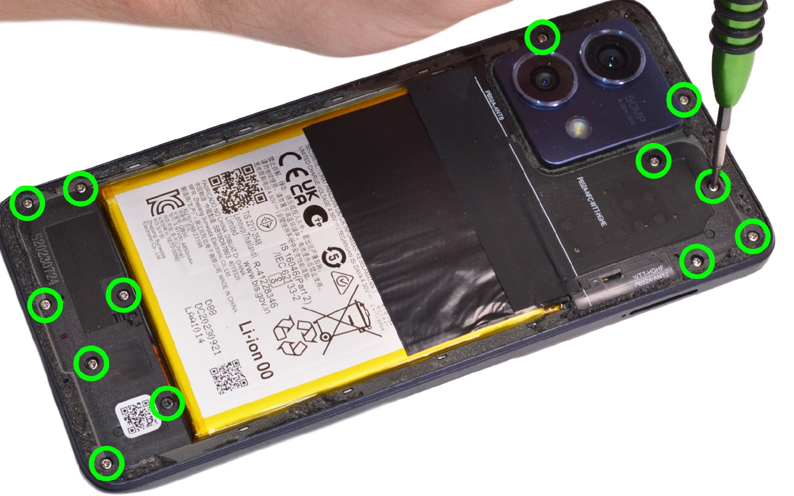 Comment remplacer le bloc écran sur Moto G84 photo 1