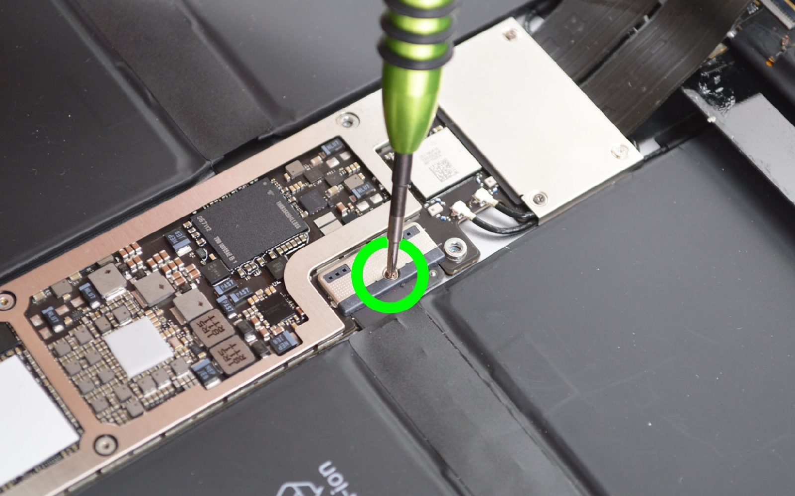 Comment changer la batterie sur iPad Pro 12-9 2017 photo 3