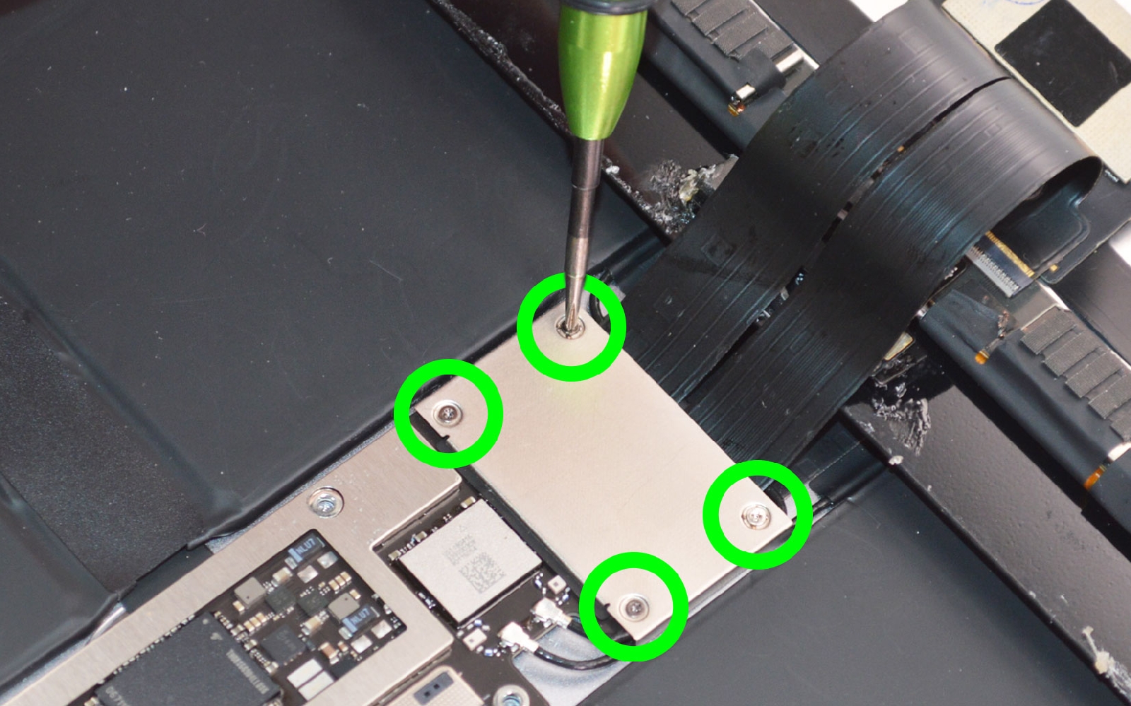 Comment changer la batterie sur iPad Pro 12-9 2017 photo 1