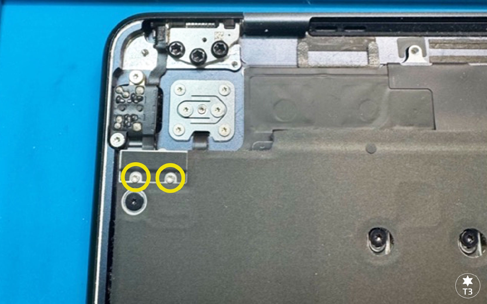 Comment remplacer le bloc écran sur Macbook Air 13 pouces A2681 EMC 4074 - 2022 photo 1