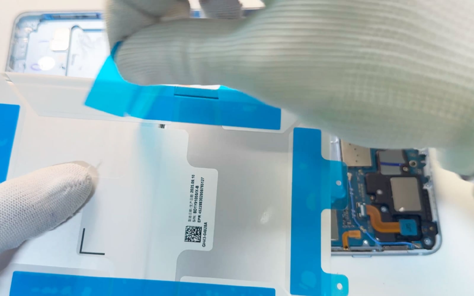 Comment changer la batterie sur Galaxy Tab S6 Lite 10-4 (SM-P610-SM-P615) photo 1