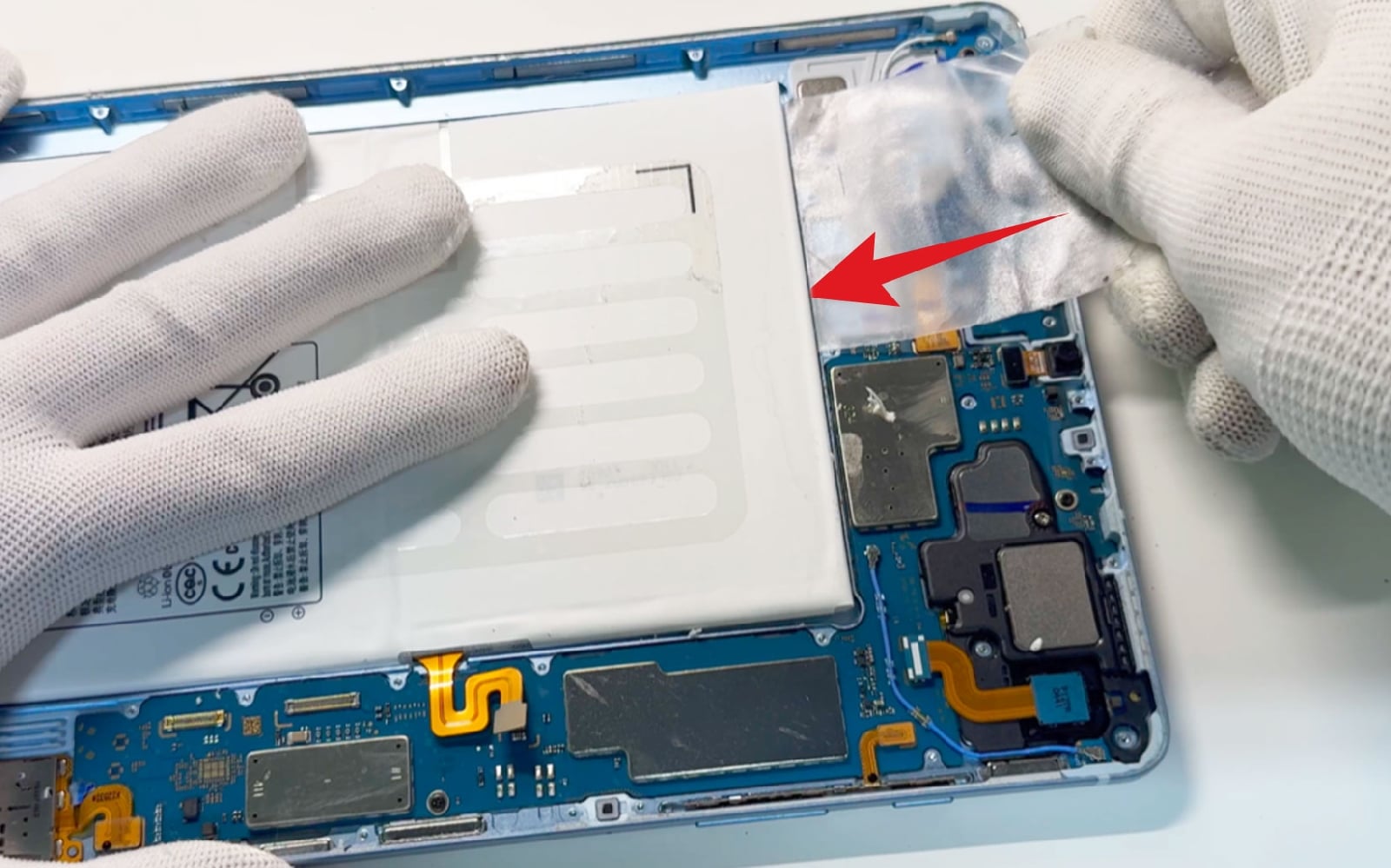 Comment changer la batterie sur Galaxy Tab S6 Lite 10-4 (SM-P610-SM-P615) photo 4