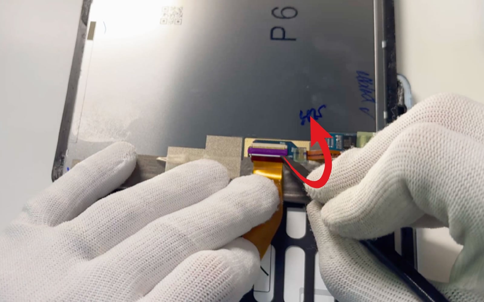 Comment changer la batterie sur Galaxy Tab S6 Lite 10-4 (SM-P610-SM-P615) photo 3