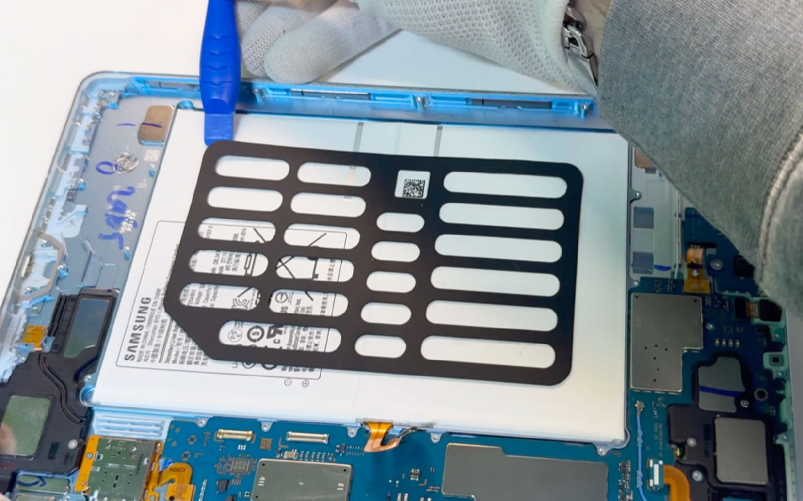 Comment changer la batterie sur Galaxy Tab S6 Lite 10-4 (SM-P610-SM-P615) photo 1