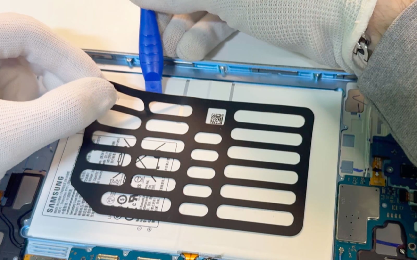 Comment changer la batterie sur Galaxy Tab S6 Lite 10-4 (SM-P610-SM-P615) photo 2