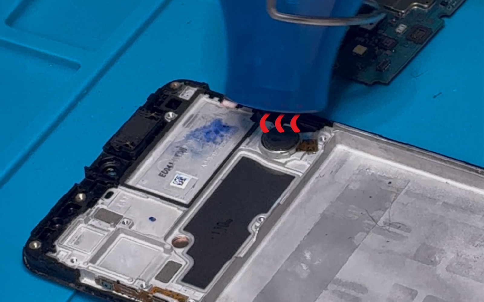 Comment remplacer le bloc écran sur Galaxy A22 photo 1