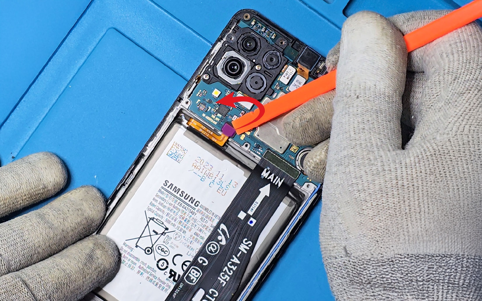 Comment changer le connecteur de charge  sur Galaxy A22 photo 1