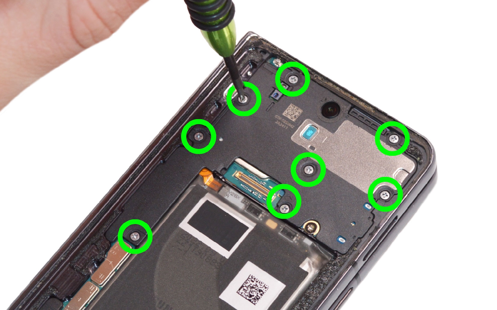 Comment changer l'écran externe et la batterie secondaire sur Galaxy Z Fold4 photo 1
