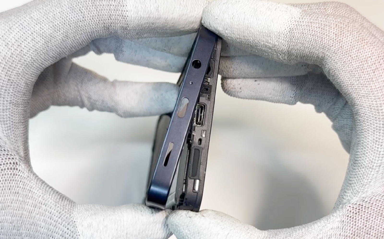 Guide de réparation sur Galaxy A06 photo 2