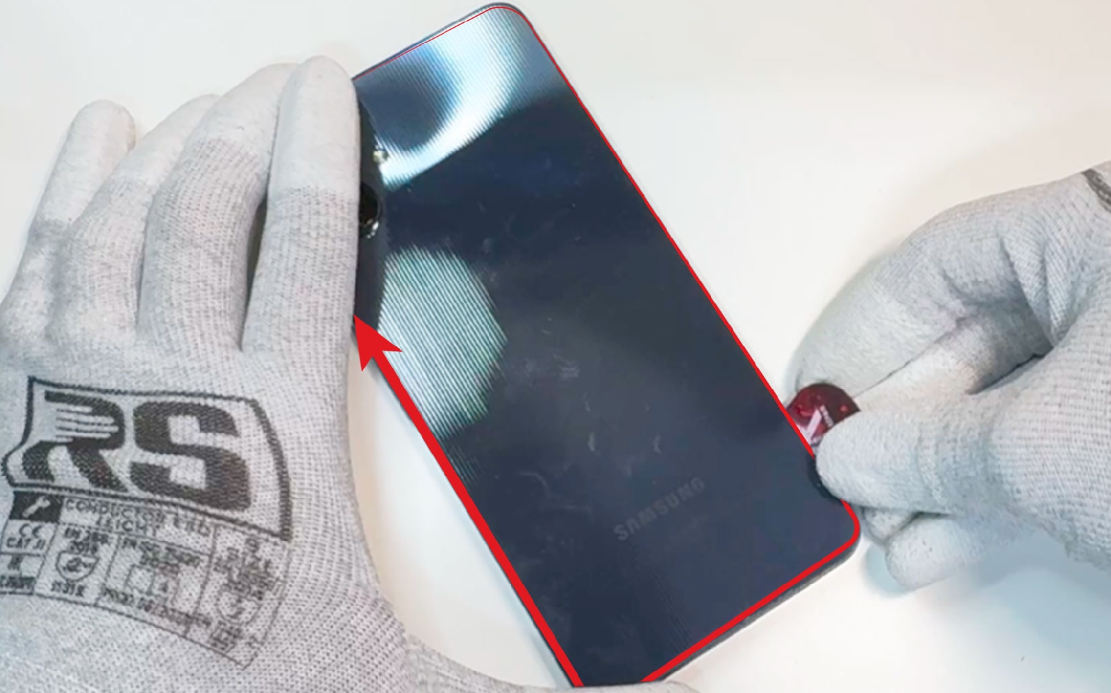 Comment remplacer le bloc écran sur Galaxy A06 photo 4