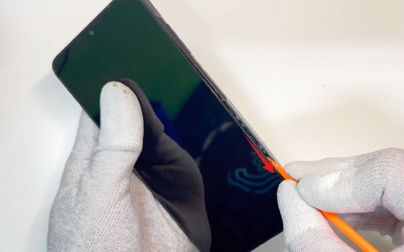 Comment changer le connecteur de charge  sur Galaxy A06 photo 2