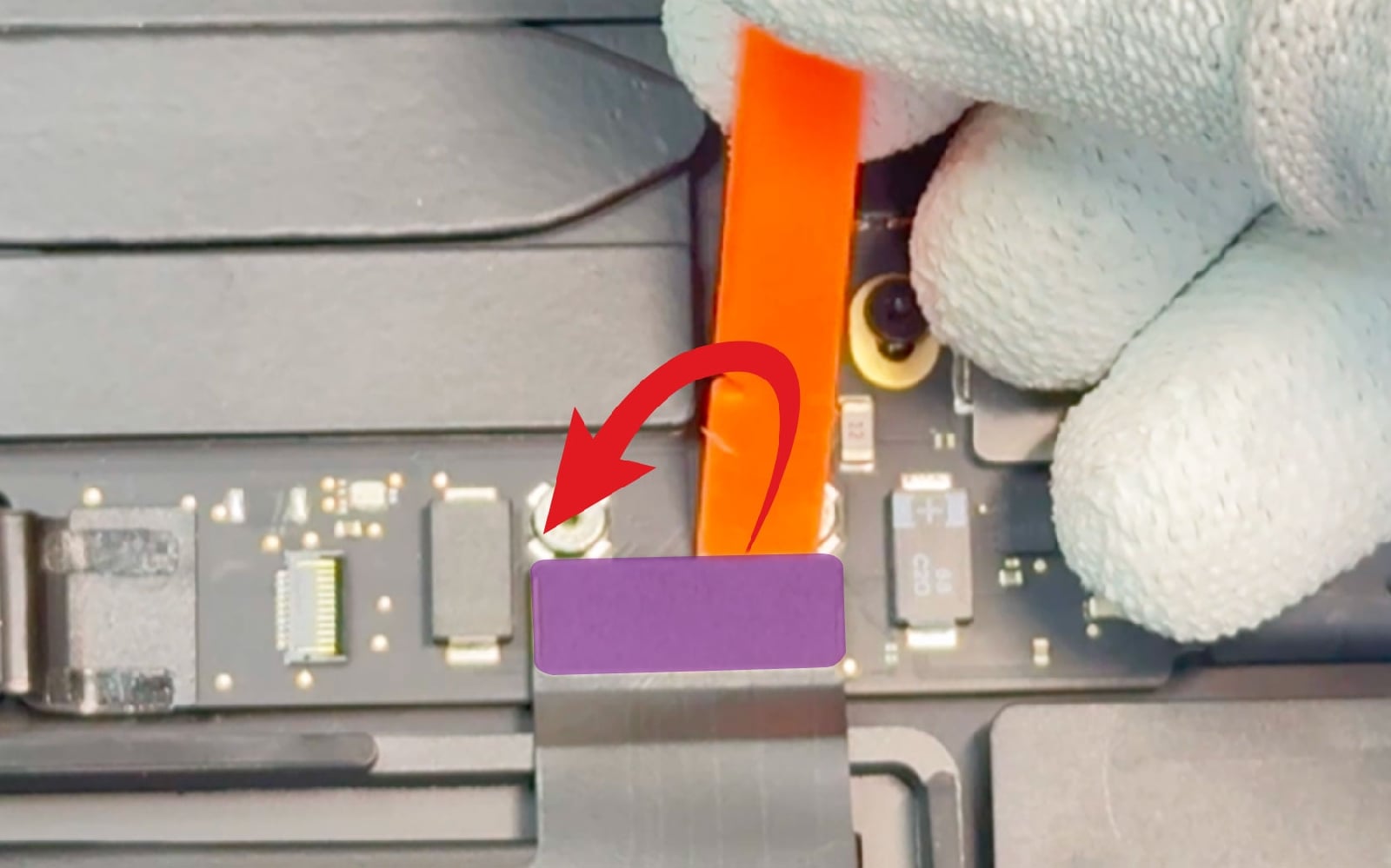 Comment changer le trackpad sur Macbook Pro 13 pouces M2 A2338 EMC 8162 - 2022 photo 3