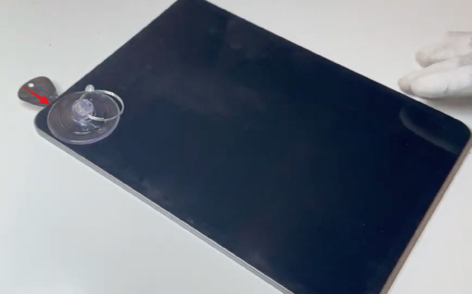 Comment changer le connecteur de charge  sur iPad Pro 11 2020 photo 2