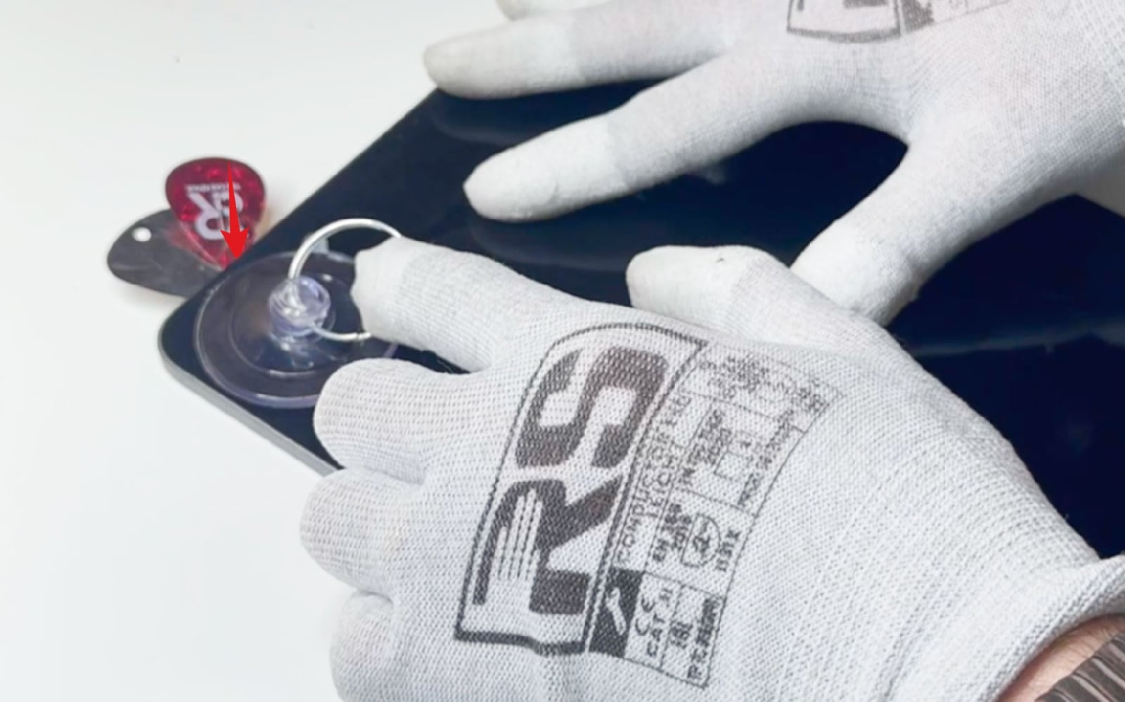 Comment changer le connecteur de charge  sur iPad Pro 11 2020 photo 3