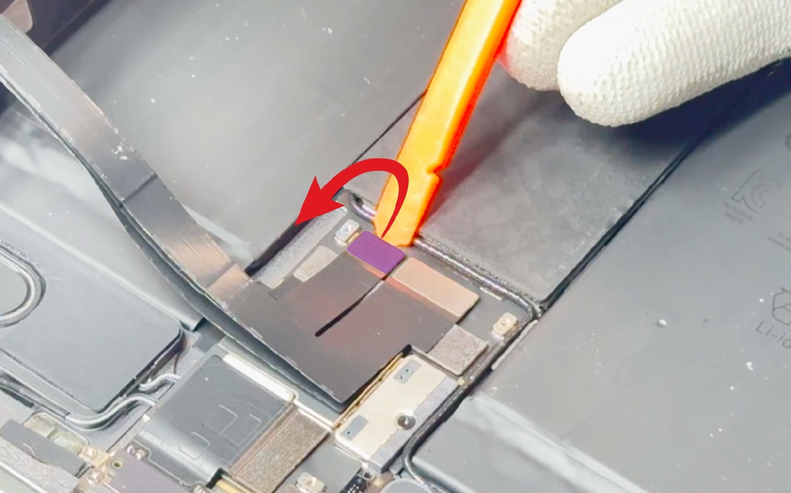 Comment changer le connecteur de charge  sur iPad Pro 11 2020 photo 1