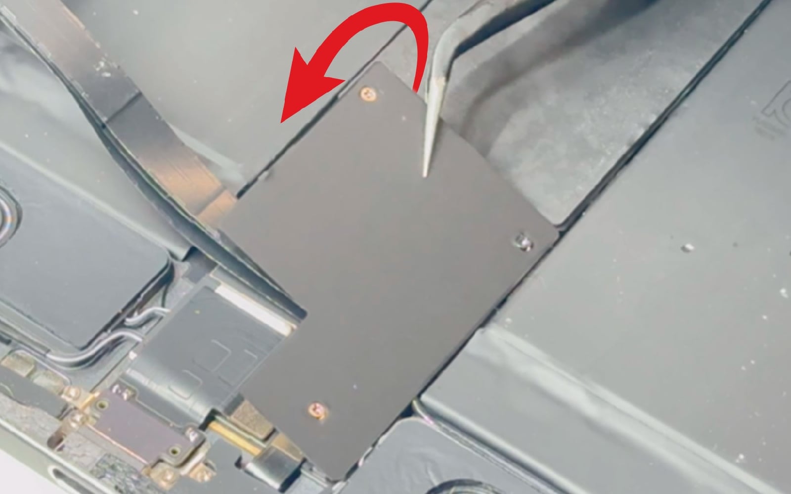 Comment changer le connecteur de charge  sur iPad Pro 11 2020 photo 2