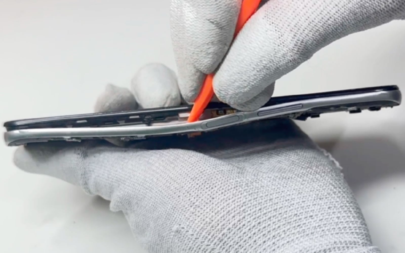 Changement du bloc écran sur Honor X7 photo 1