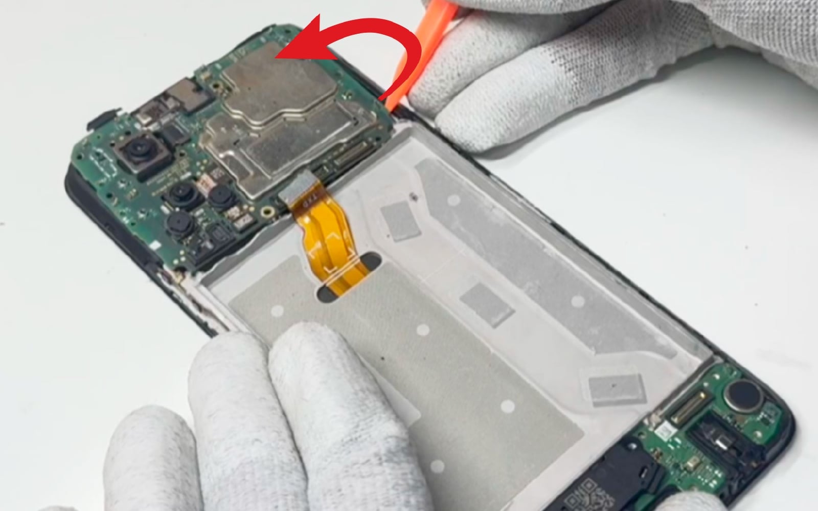 Changement du bloc écran sur Honor X7 photo 1