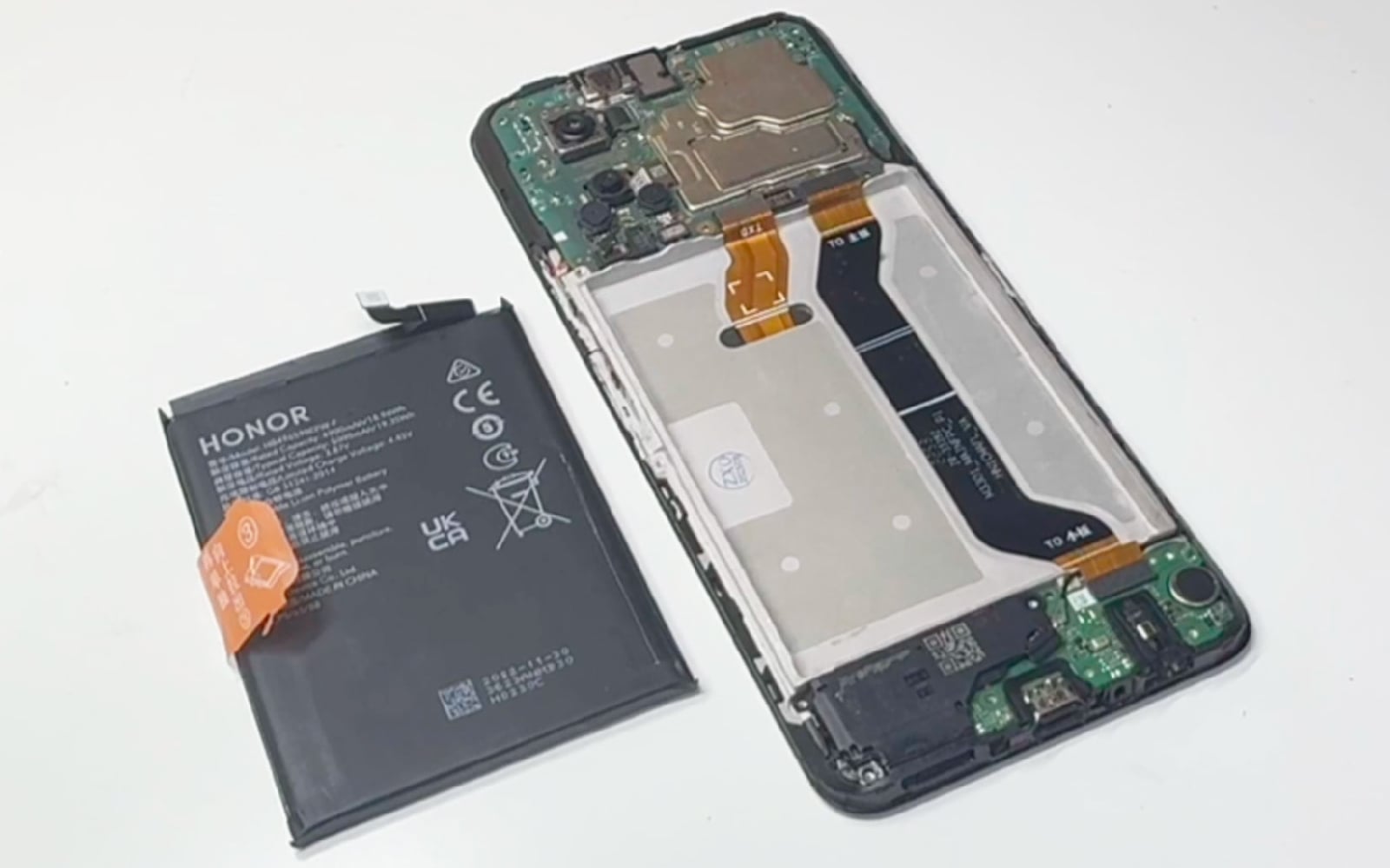 Changement du batterie sur Honor X7 photo 3