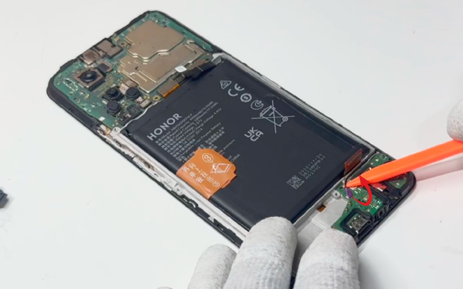 Changement du connecteur de charge sur Honor X7 photo 1