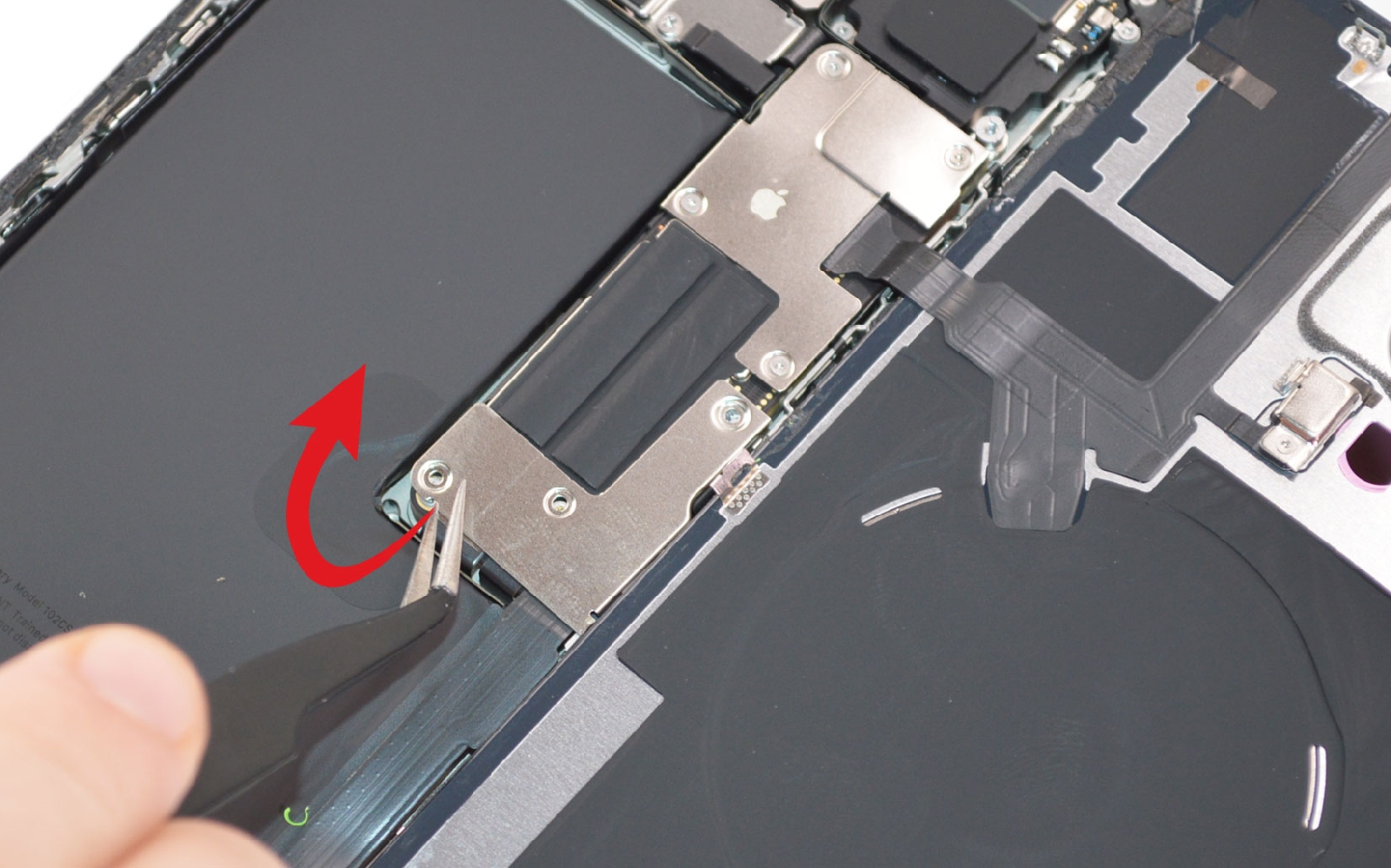 Comment changer la batterie sur iPhone 16 Pro Max photo 3
