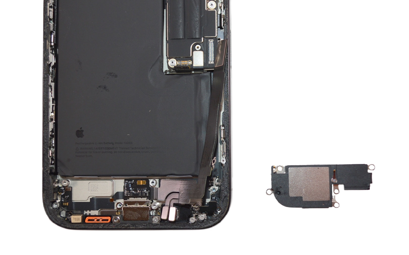 Comment changer le connecteur de charge sur iPhone 16 Pro Max photo 3