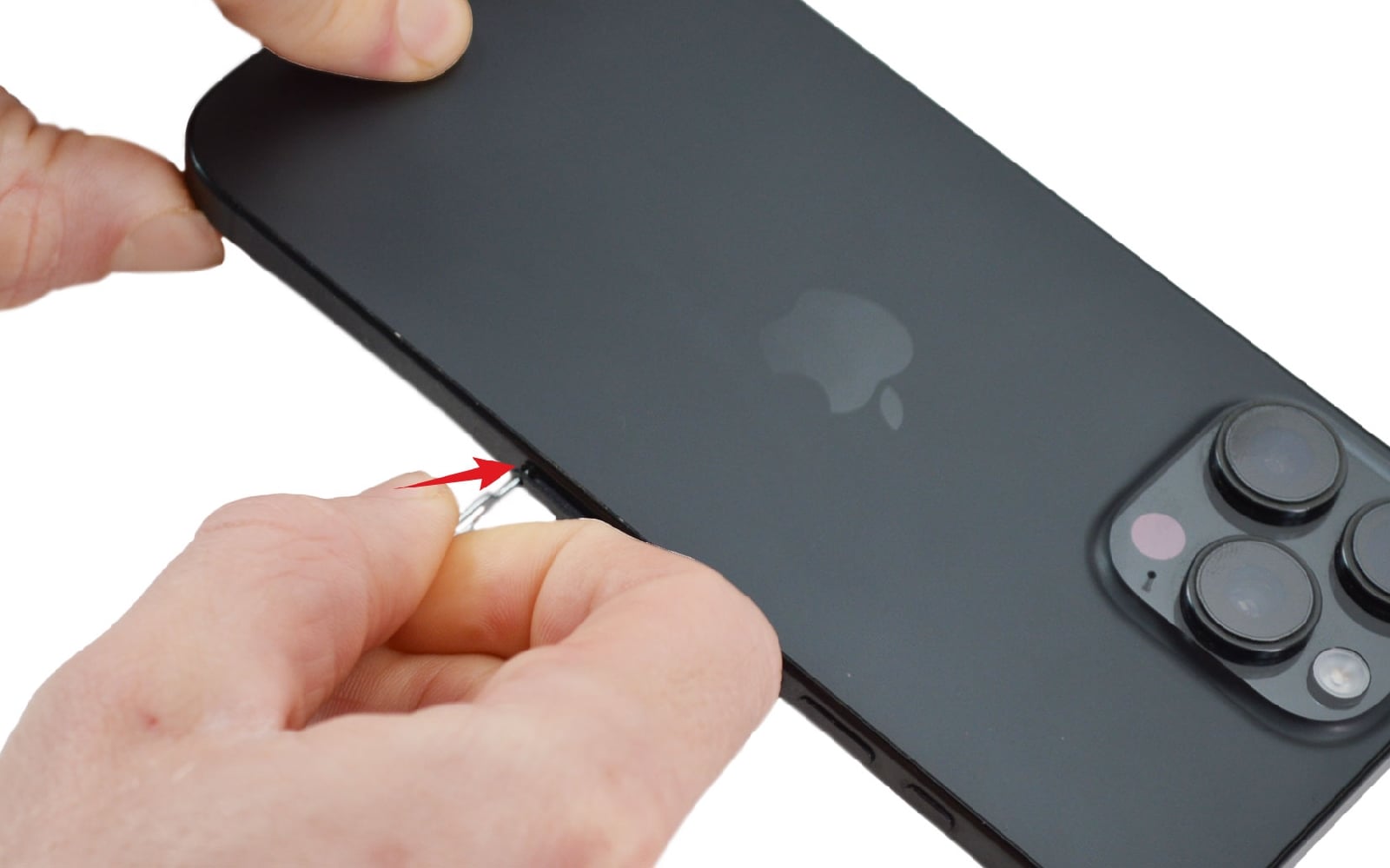 Comment changer le module des caméres arrière sur iPhone 16 Pro Max photo 3