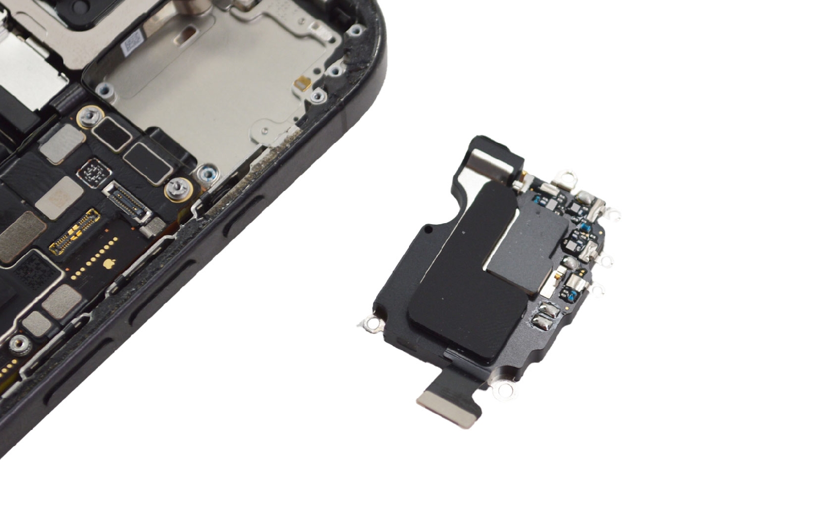 Comment changer l'écouteur de l'oreille sur iPhone 16 Pro Max photo 3