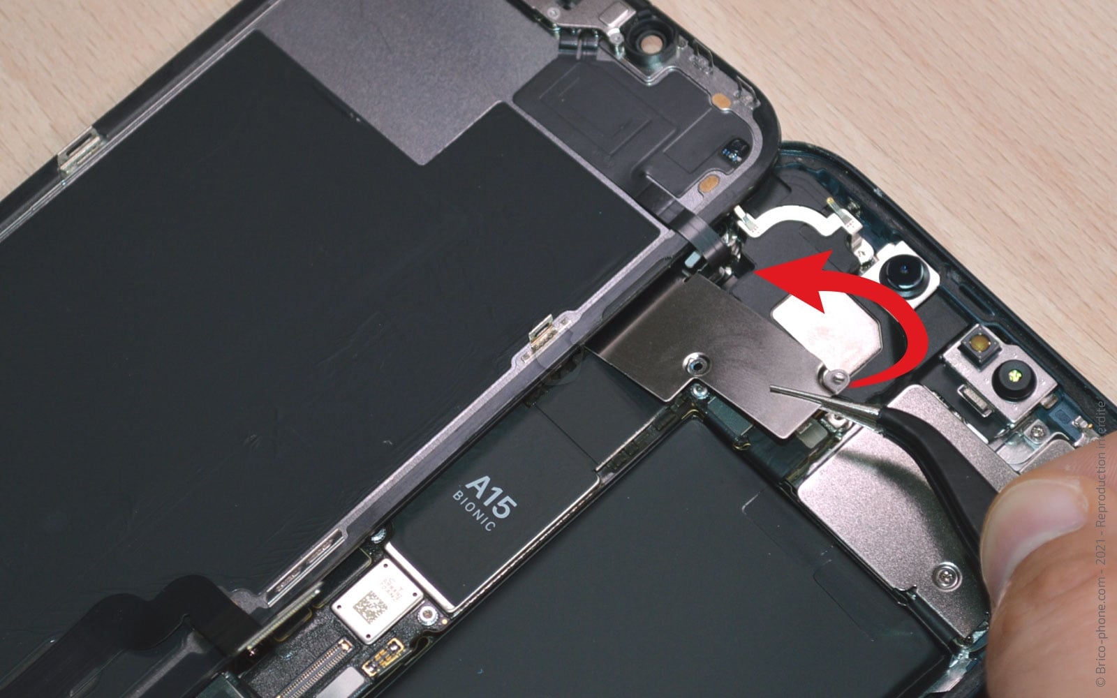 Comment changer le lecteur SIM sur iPhone 13 photo 3