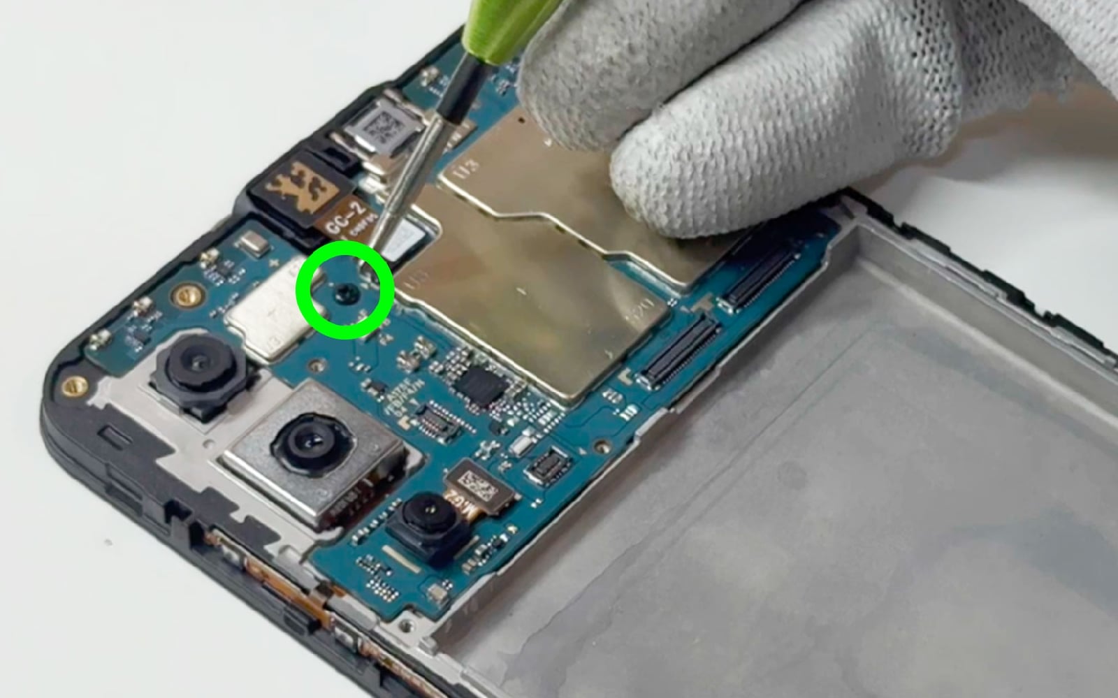 Comment changer le bloc écran sur Galaxy A17 4G photo 1