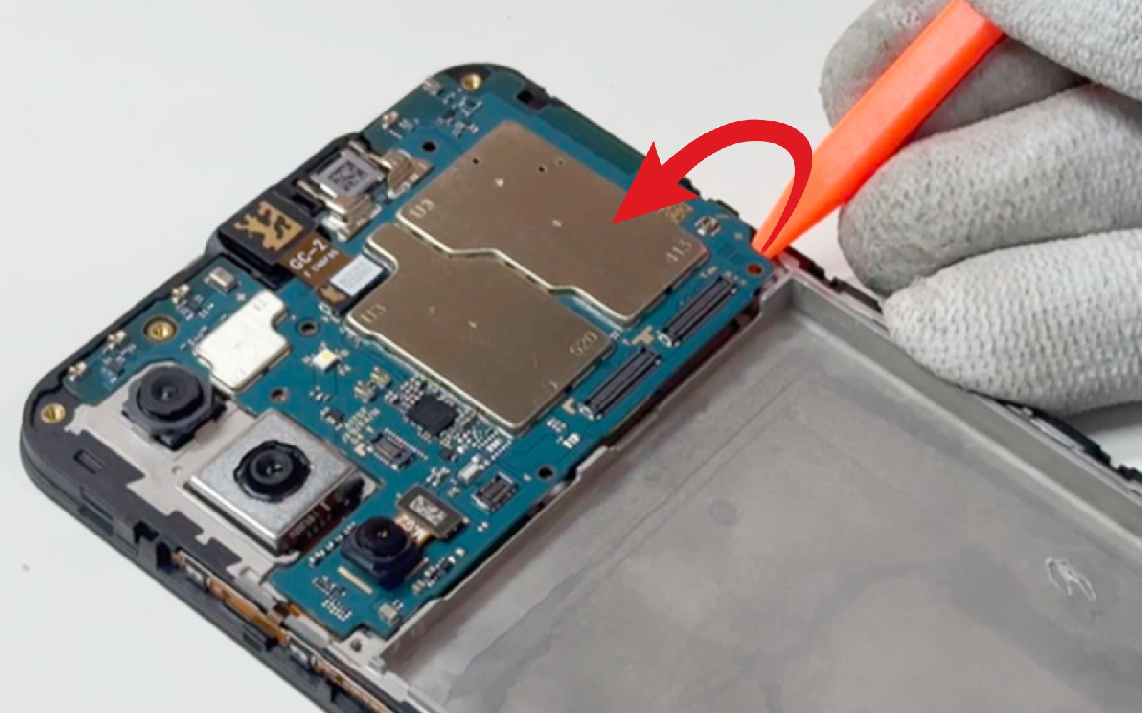 Comment changer le bloc écran sur Galaxy A17 4G photo 2