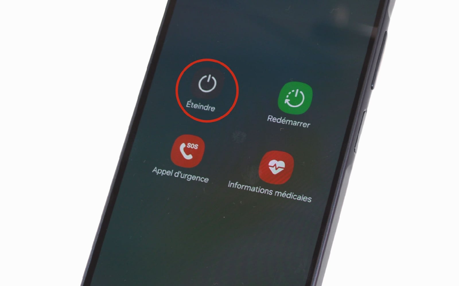 Comment changer la batterie sur Galaxy A17 4G photo 1