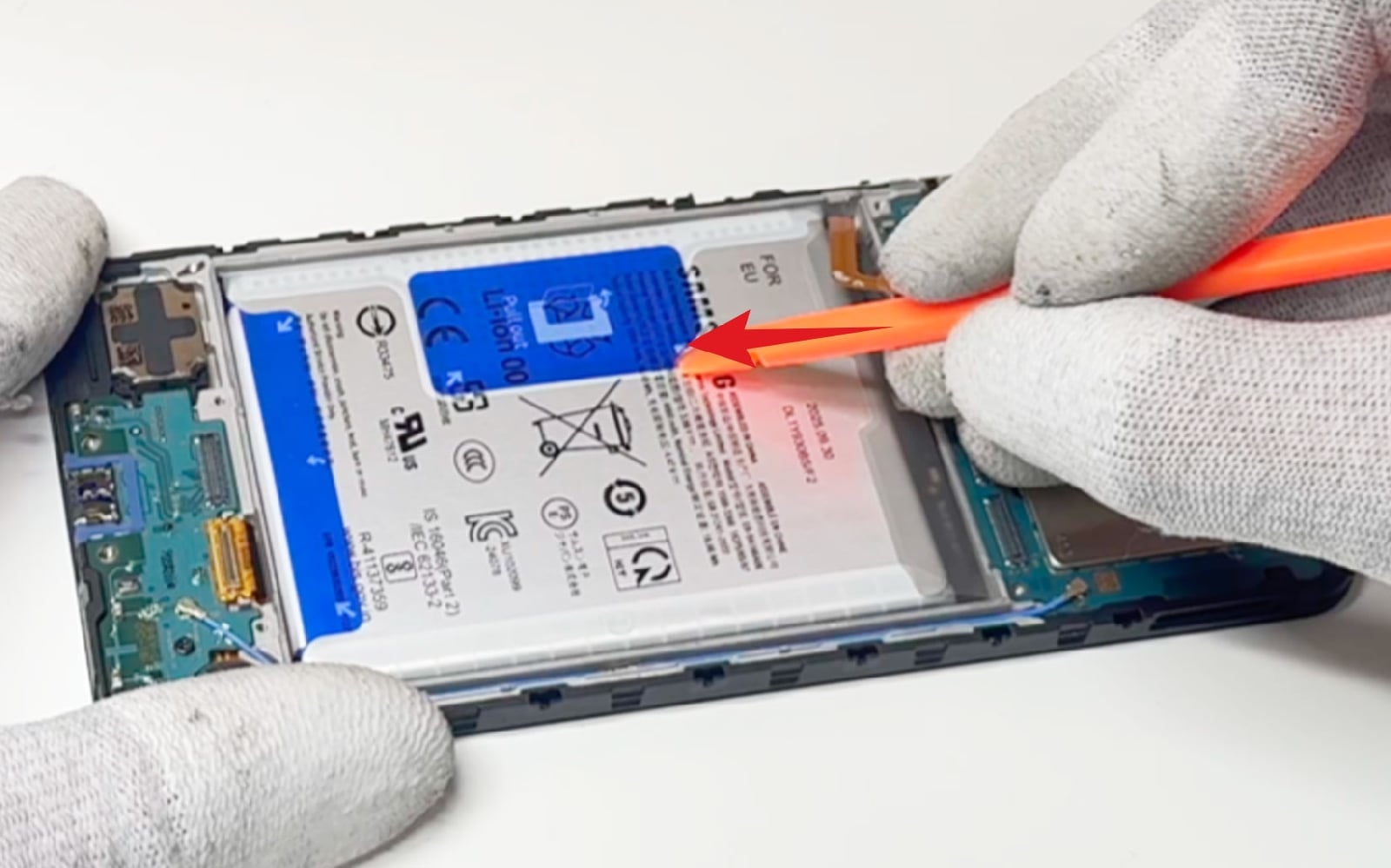 Comment changer la batterie sur Galaxy A17 4G photo 1