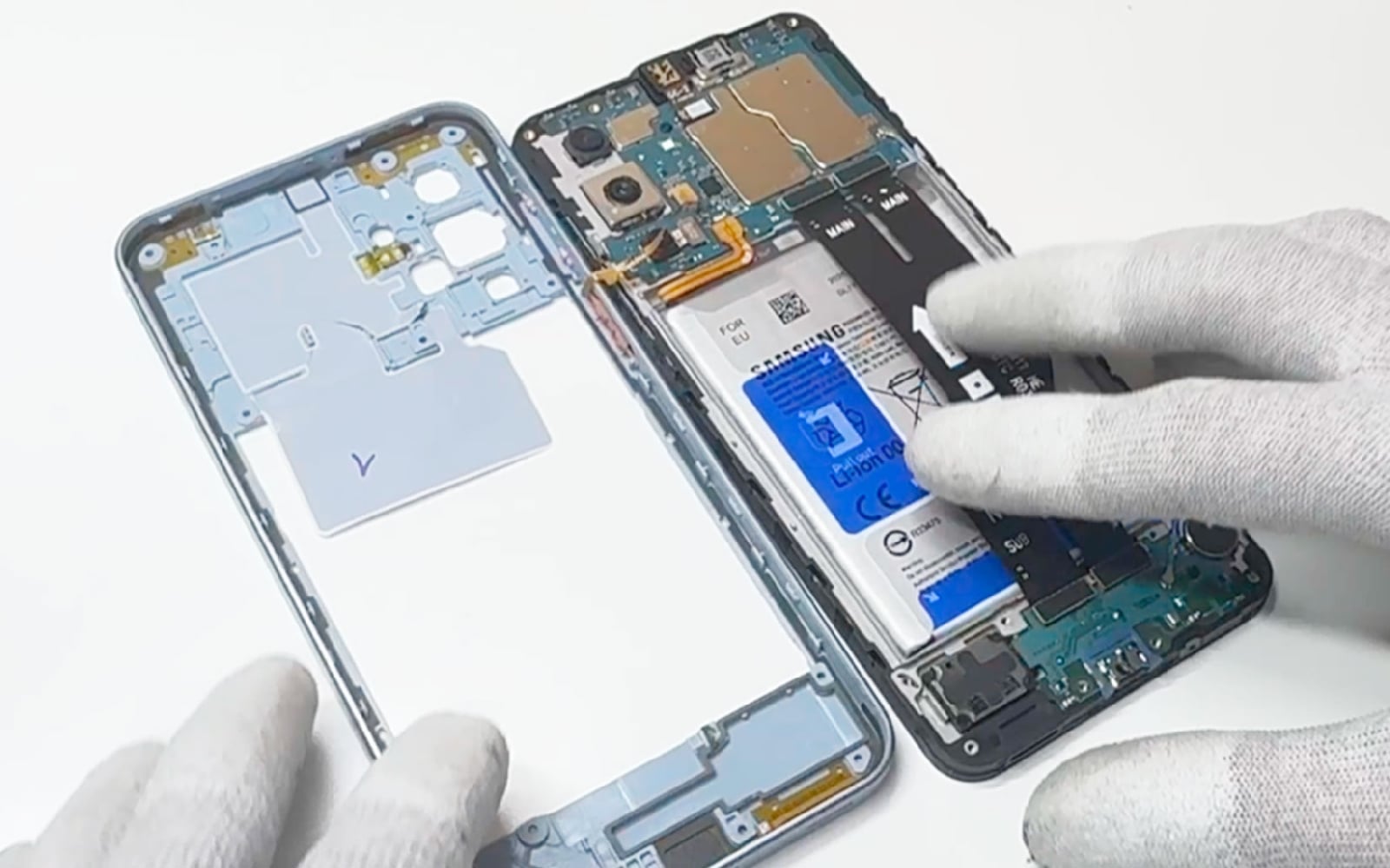 Comment changer la batterie sur Galaxy A17 4G photo 4