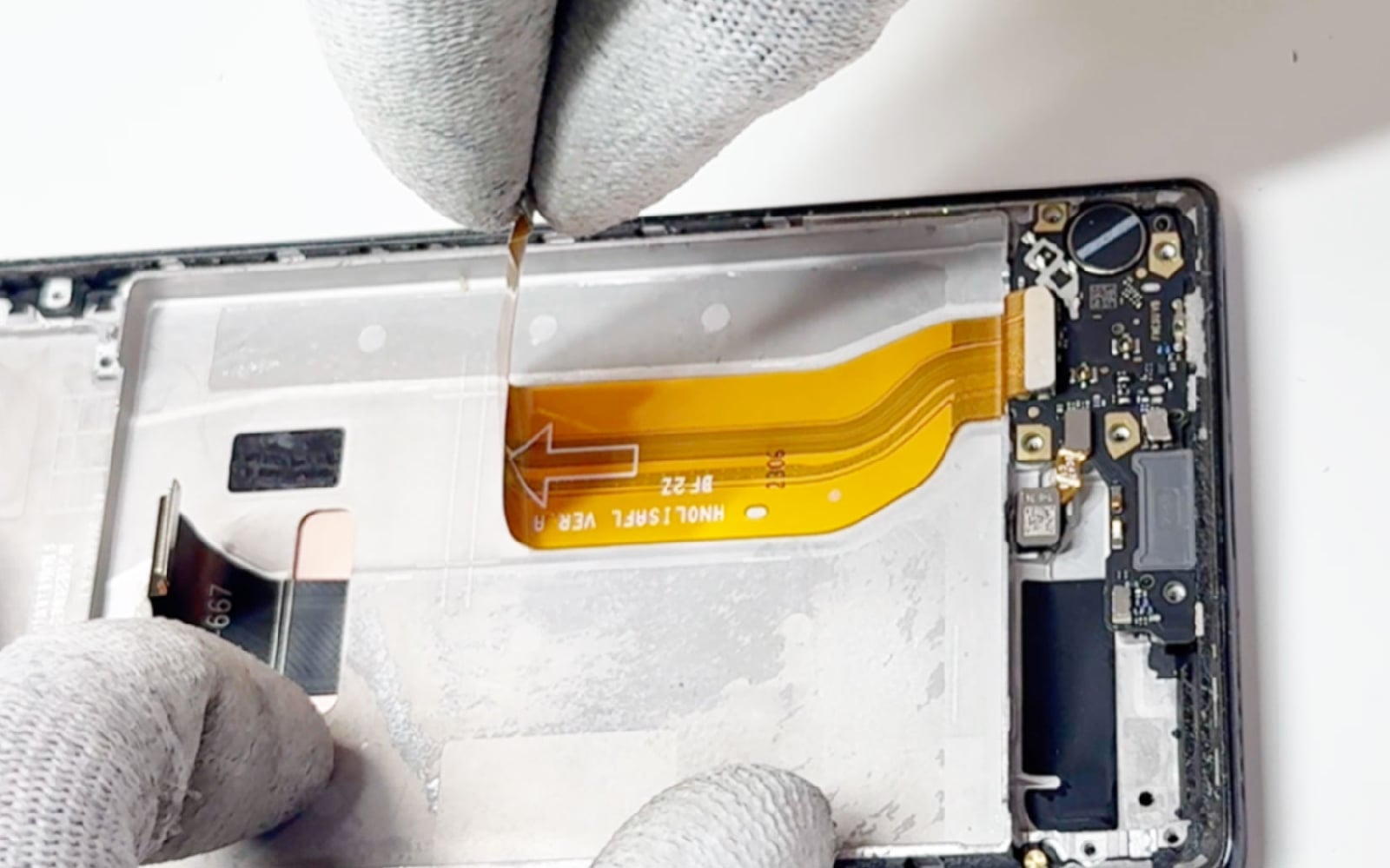 Guide de réparation sur Honor 70 photo 1