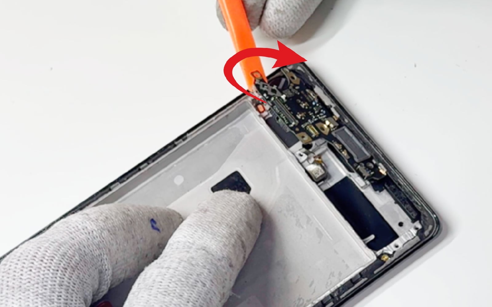 Guide de réparation sur Honor 70 photo 3