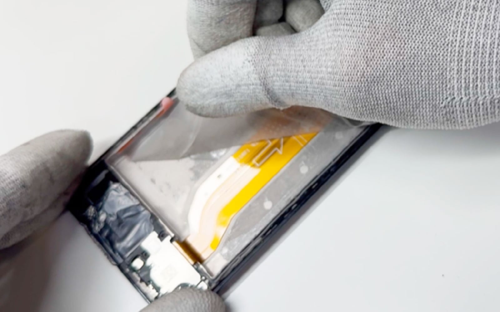 Comment changer la batterie sur Honor 70 photo 4