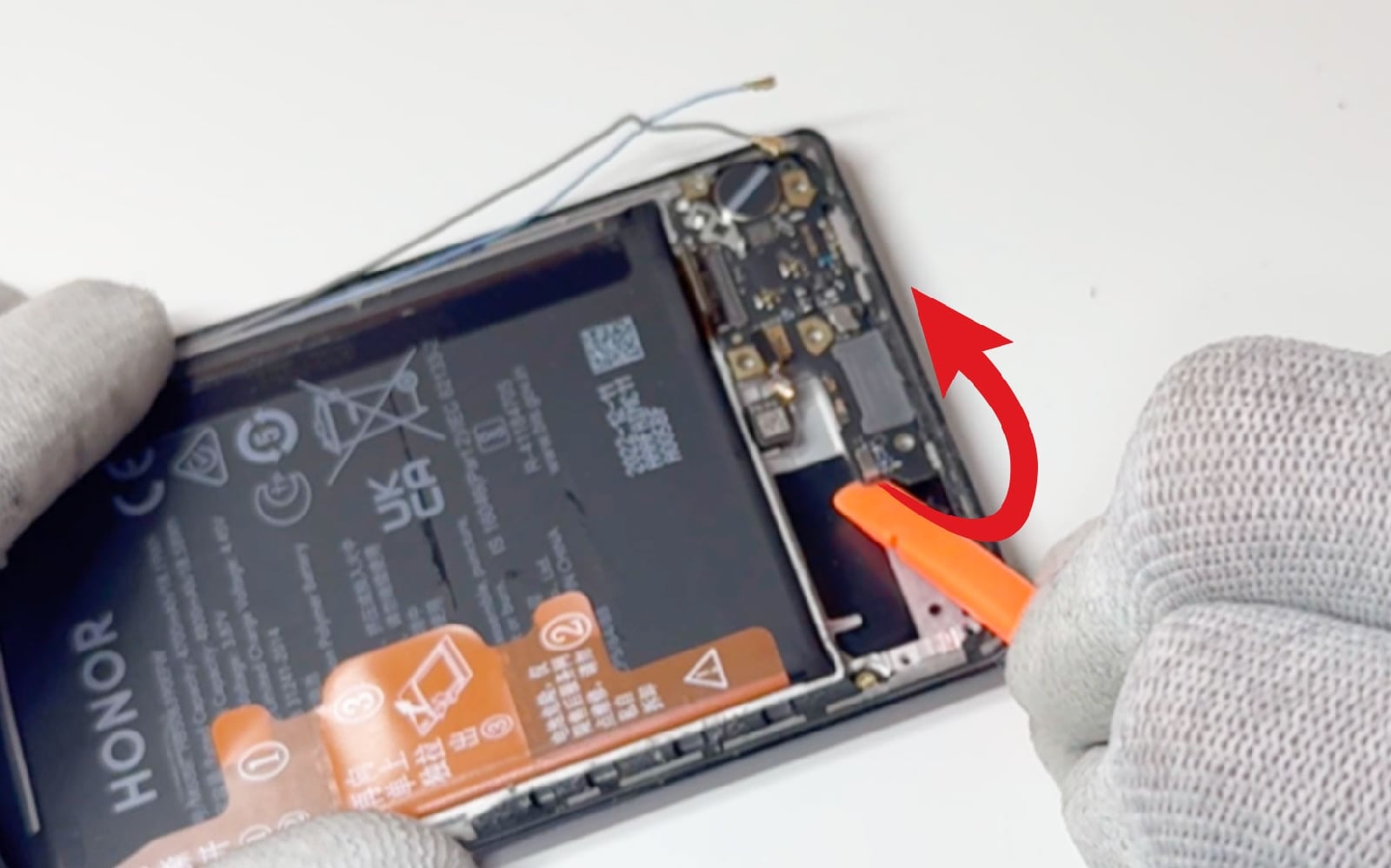 Comment changer le connecteur de charge sur Honor 70 photo 1