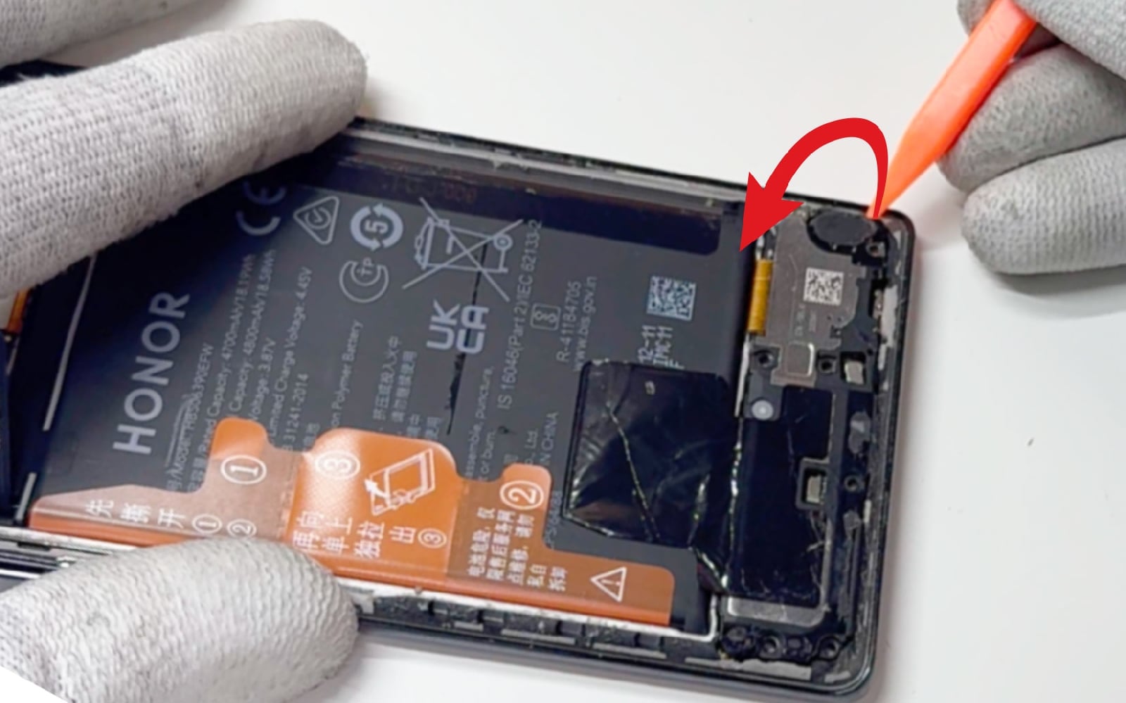 Comment changer le connecteur de charge sur Honor 70 photo 2