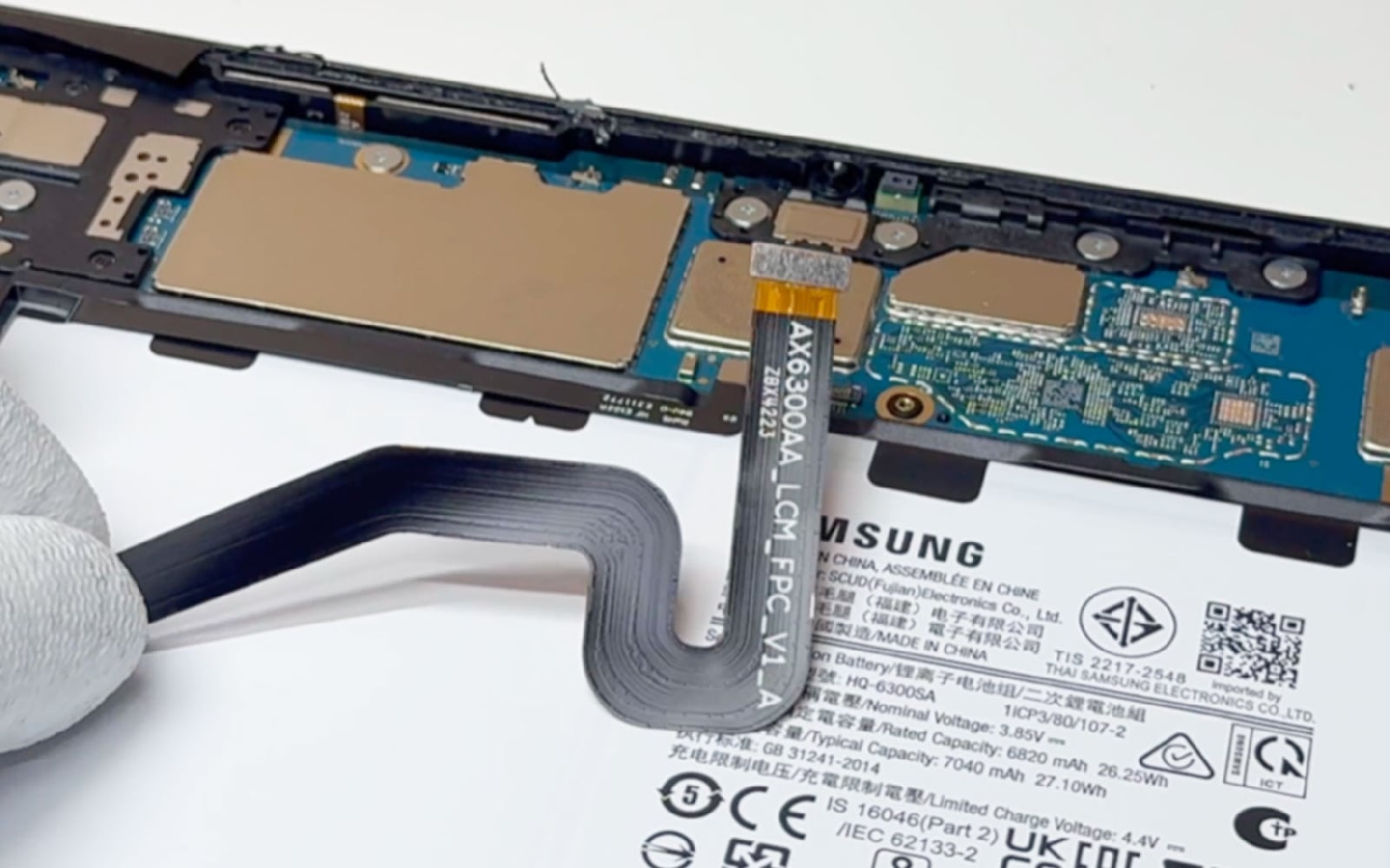 Guide de réparation sur Galaxy Tab A8 10.5 (SM-X200/SM-X205) photo 4