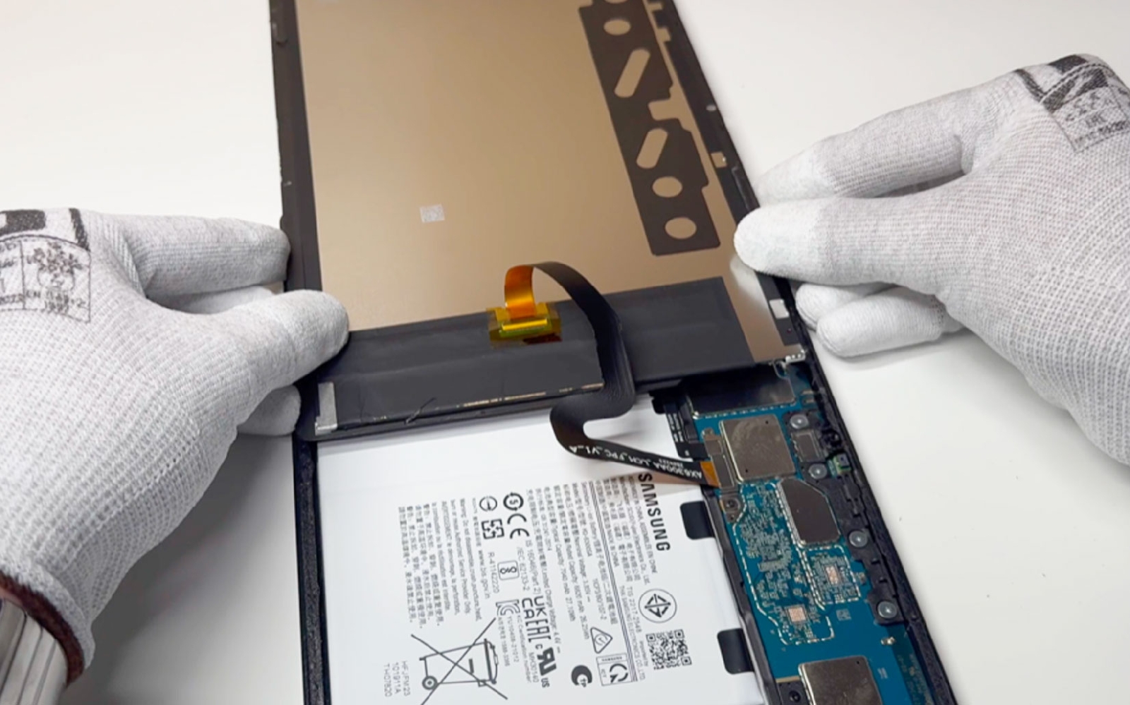 Comment changer l'écran seul sur Galaxy Tab A8 10.5 (SM-X200/SM-X205) photo 2