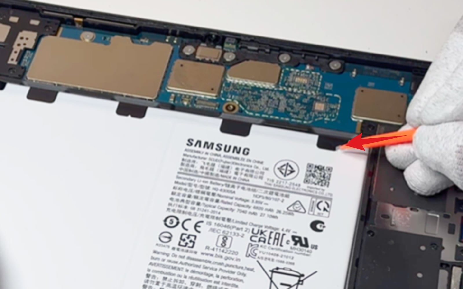 Comment changer la batterie sur Galaxy Tab A8 10.5 (SM-X200/SM-X205) photo 1