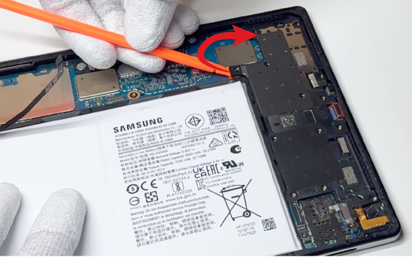 Comment changer le connecteur de charge sur Galaxy Tab A8 10-5 (SM-X200-SM-X205) photo 2