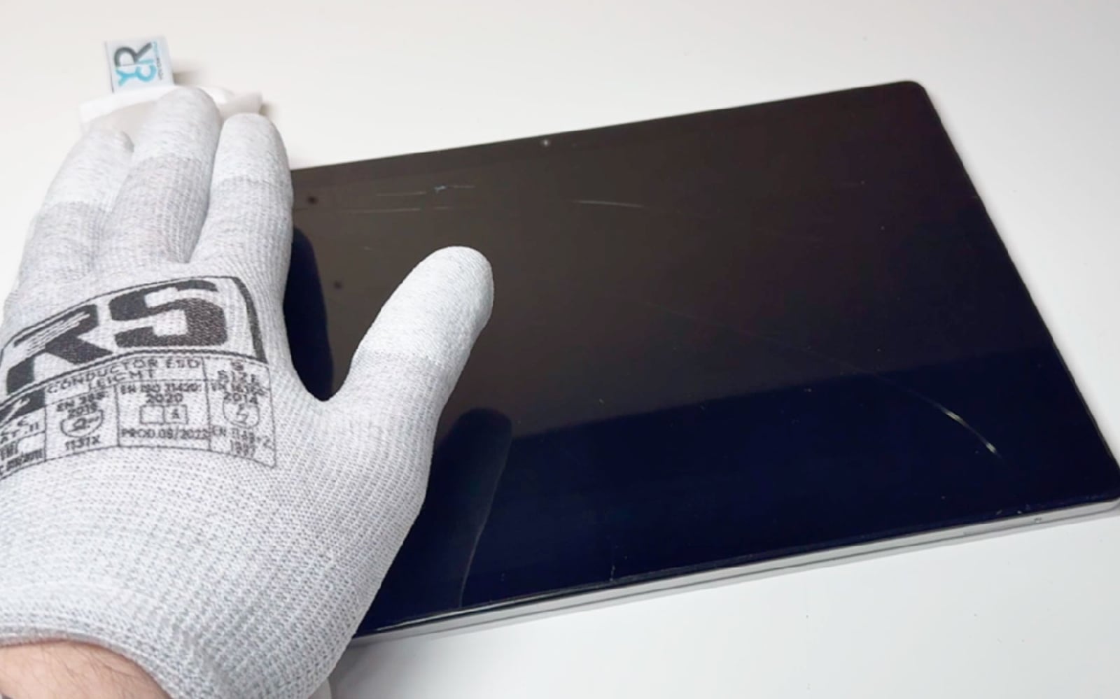 Comment changer le connecteur de charge sur Galaxy Tab A8 10-5 (SM-X200-SM-X205) photo 2